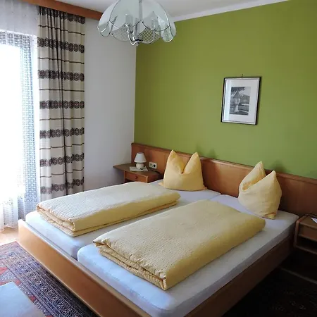 Guest house Oasis 3*